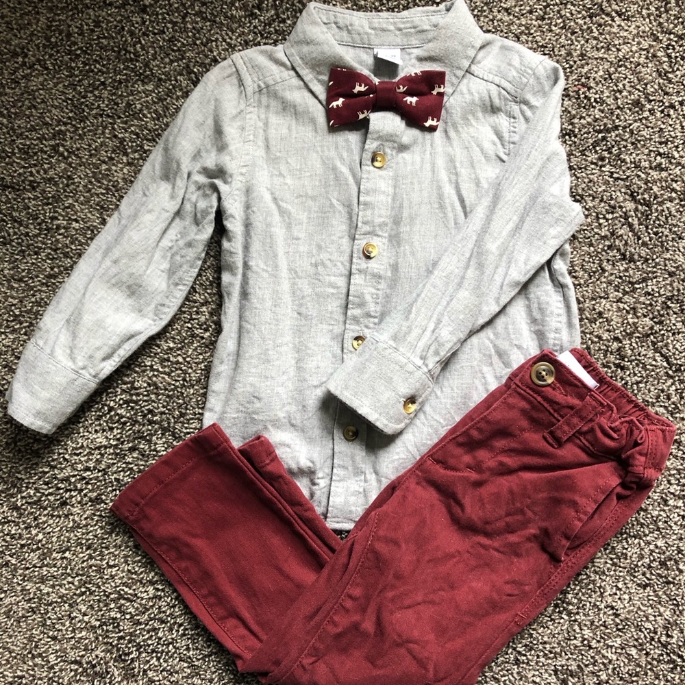Boys 2t Old Navy outfit with Bow tie